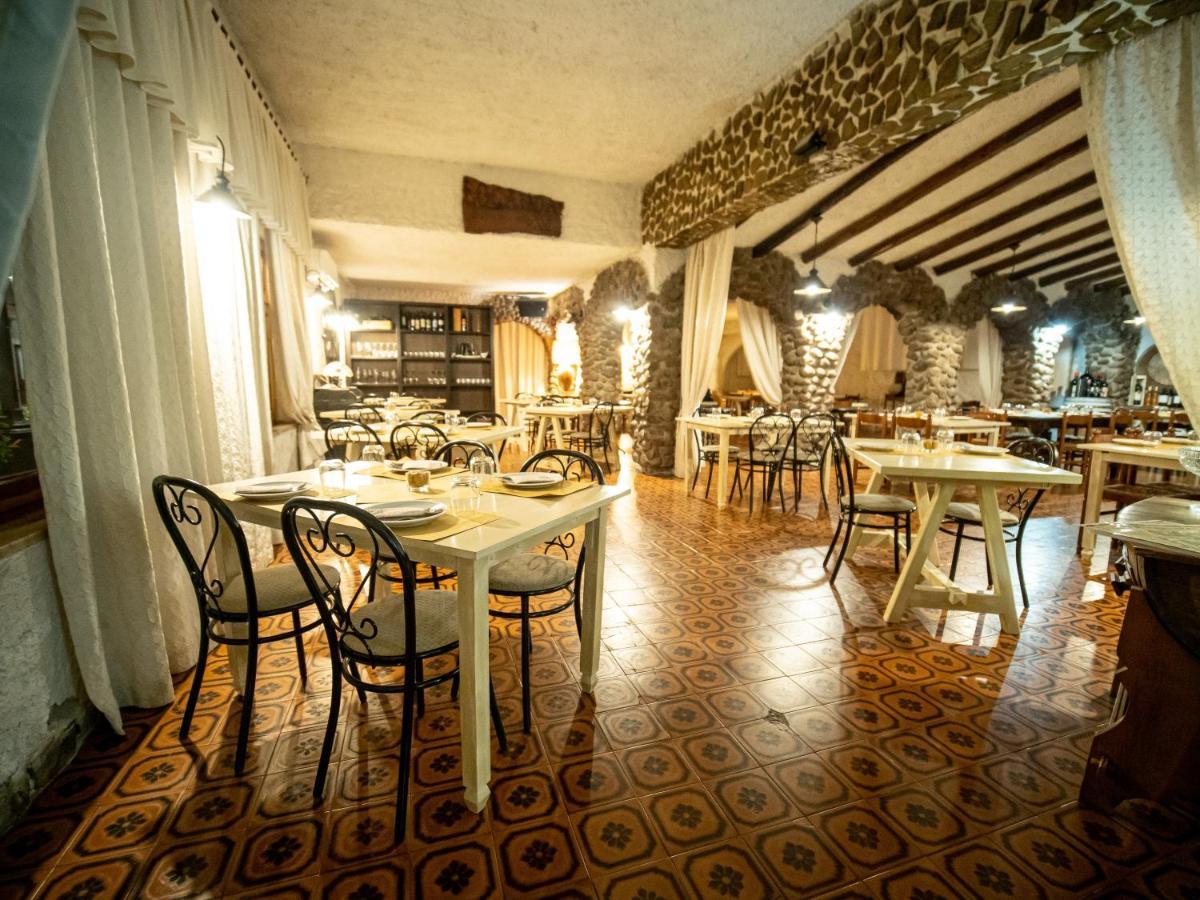 Albergo Ristorante Locanda Rosella Giba Εξωτερικό φωτογραφία